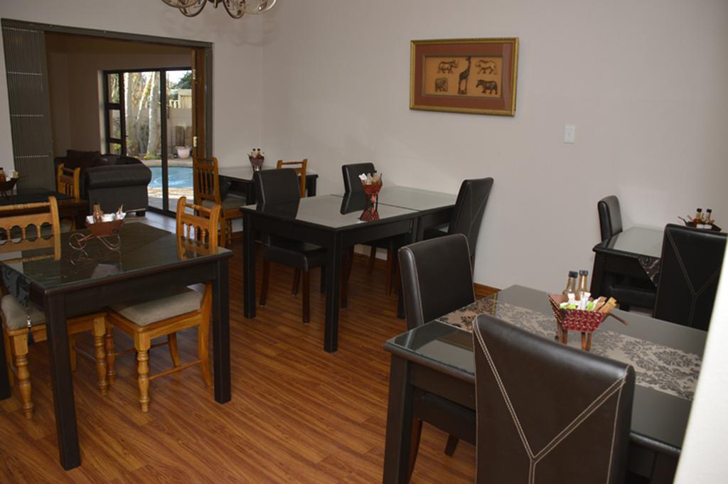 Two Bells Guest House Bloemfontein Dış mekan fotoğraf