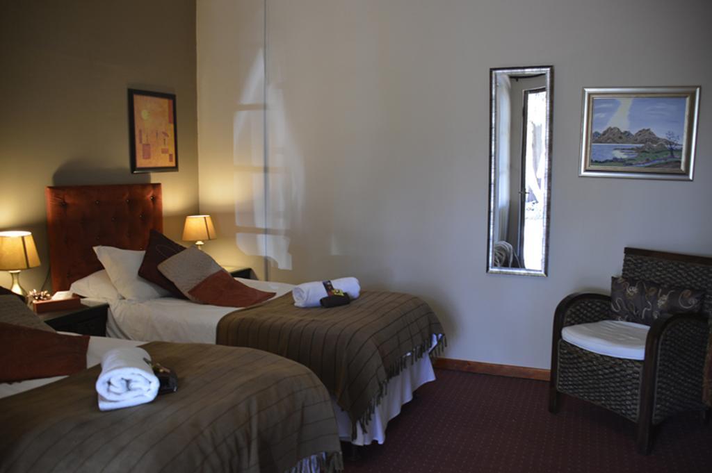 Two Bells Guest House Bloemfontein Oda fotoğraf