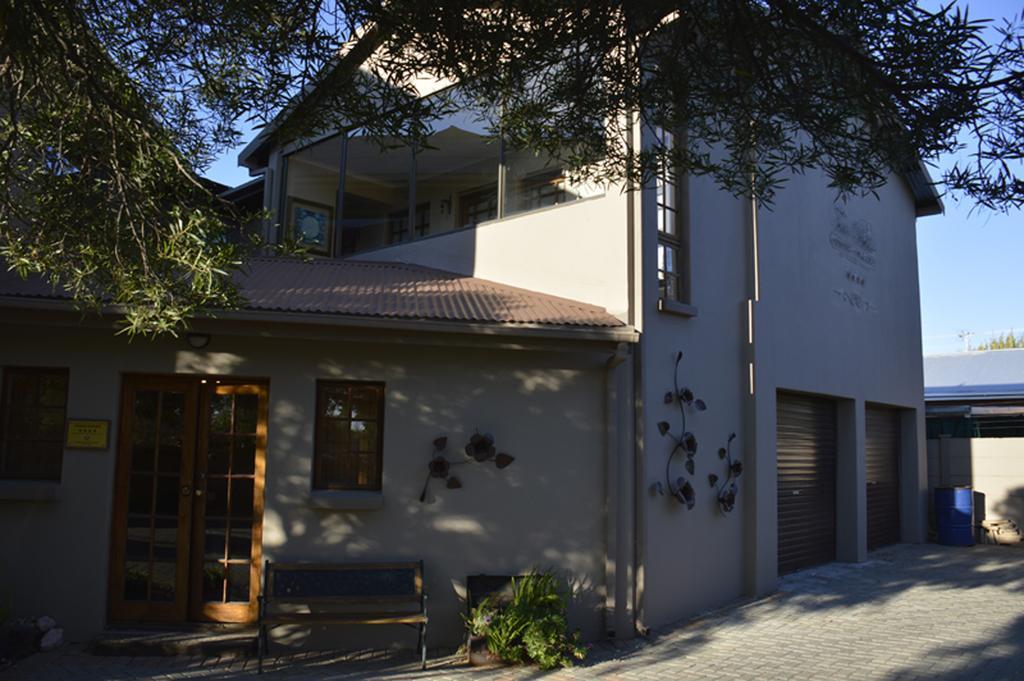 Two Bells Guest House Bloemfontein Dış mekan fotoğraf